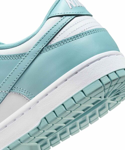 新品Nike Dunk Low 水色 スニーカー キッズ 19 ブルー（青）系 19cm Nike DUNK(ナイキ ダンク) キッズ