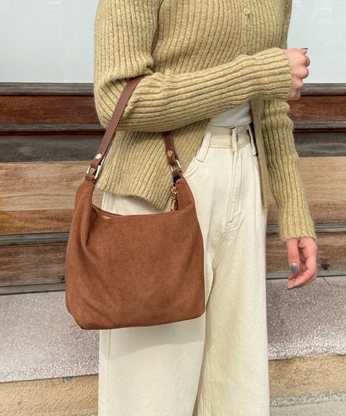 ハンドバッグ キャメル　スエード Amazon | [ANA McQueen] 上質スエード スクエアハンドバッグ (キャメル