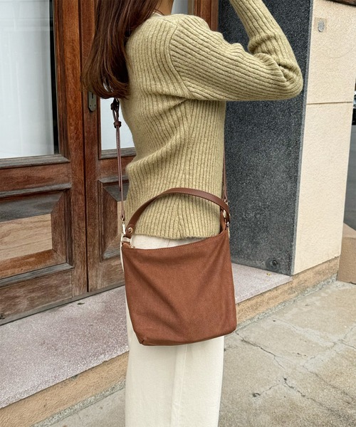 LE MORE（リモア）の「スウェードハンドバッグ（ハンドバッグ・レディース・ブラック/キャメル/ブラウン・FREE）」の5枚目の写真