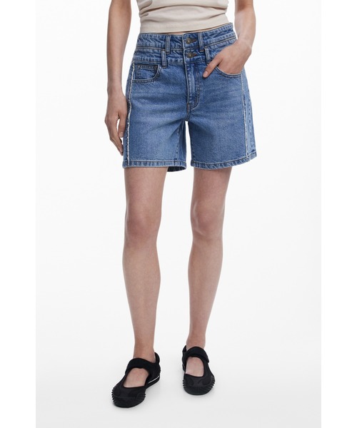 Desigual(デシグアル)の「DOUBLE デニムショートパンツ(デニムパンツ・レディース・ブルー・44/42/40/38/36/34)」の2枚目の写真