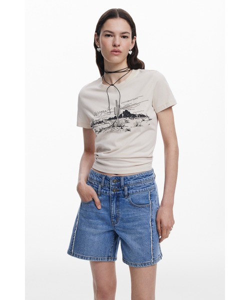 Desigual(デシグアル)の「DOUBLE デニムショートパンツ(デニムパンツ・レディース・ブルー・44/42/40/38/36/34)」の5枚目の写真