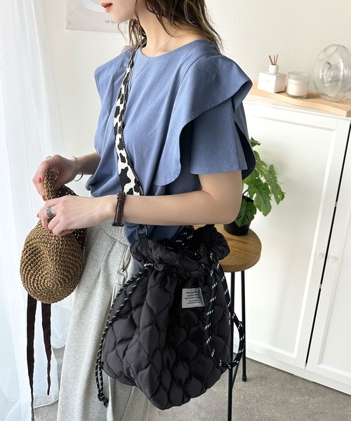 Java（ジャバ）の「《JaVa ジャバコラボ》おしゃれも実用性も叶う。2WAYキルティング巾着ショルダーバッグ（ショルダーバッグ・レディース・ブラック/カーキ/レオパード・ONE SIZE）」の21枚目の写真