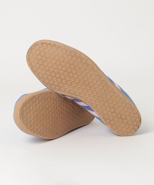 adidas(アディダス)の「【ZOZO限定】ガゼル / Gazelle アディダスオリジナルス adidas Originals(スニーカー・レディース・ブルー・27.5cm/28.0cm/27.0cm/26.5cm/26.0cm/25.5cm/25.0cm/24.0cm/23.5cm/23.0cm/22.5cm/22.0cm/24.5cm)」の11枚目の写真