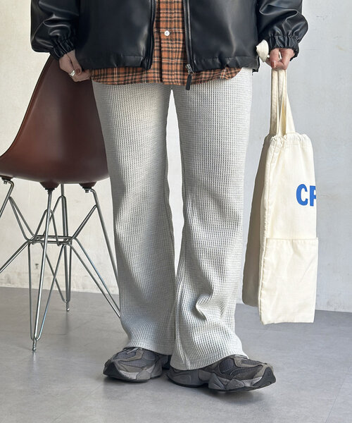 CPCM（シーピーシーエム）の「【マイナス3キロ見え！】ワッフルフレアパンツ（その他パンツ・レディース・ブラック/グレー/グリーン/レッド/ネイビー・MEDIUM/LARGE）」の14枚目の写真