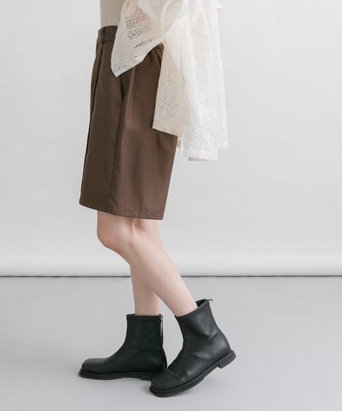 KBF（ケイビーエフ）の「ピンタックショートパンツ（その他パンツ・レディース・ブラック/ライトグレー/ブラウン・ONE）」の13枚目の写真