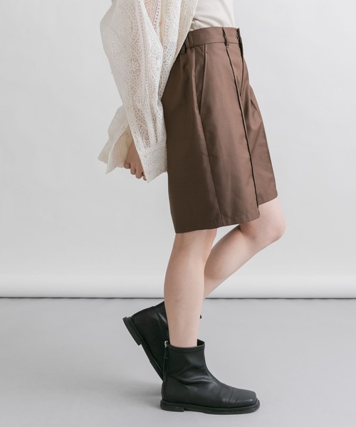 KBF（ケイビーエフ）の「ピンタックショートパンツ（その他パンツ・レディース・ブラック/ライトグレー/ブラウン・ONE）」の14枚目の写真