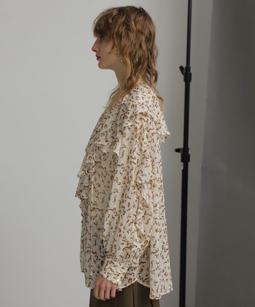 ROSE BUD(ローズバッド)の「フリルカラーブラウス(シャツ/ブラウス・レディース・ブラック/ブラウン/ホワイト・ONE SIZE)」の8枚目の写真