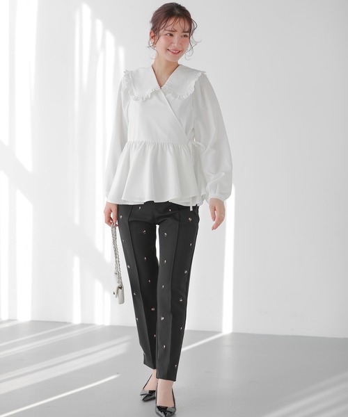 Fit more(フィットモア)の「スカラップフリルカラーカシュクールブラウス(シャツ/ブラウス・レディース・ホワイト/ネイビー/ピンク・FREE)」の6枚目の写真