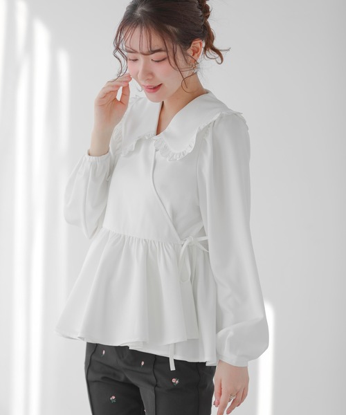 Fit more(フィットモア)の「スカラップフリルカラーカシュクールブラウス(シャツ/ブラウス・レディース・ホワイト/ネイビー/ピンク・FREE)」の7枚目の写真