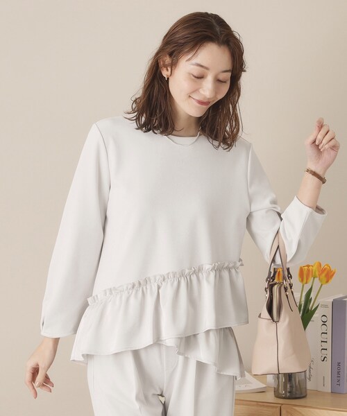 ITS'DEMO（イッツデモ）の「【通勤／手洗い可】カットジョーゼットブラウス（シャツ/ブラウス・レディース・ベージュ/ナチュラル/ブラック・00）」の3枚目の写真