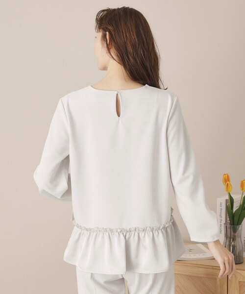 ITS'DEMO（イッツデモ）の「【通勤／手洗い可】カットジョーゼットブラウス（シャツ/ブラウス・レディース・ベージュ/ナチュラル/ブラック・00）」の13枚目の写真