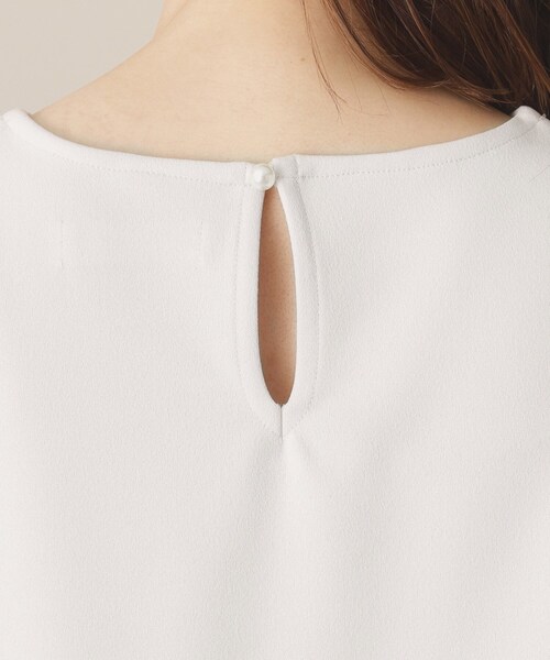 ITS'DEMO（イッツデモ）の「【通勤／手洗い可】カットジョーゼットブラウス（シャツ/ブラウス・レディース・ベージュ/ナチュラル/ブラック・00）」の15枚目の写真