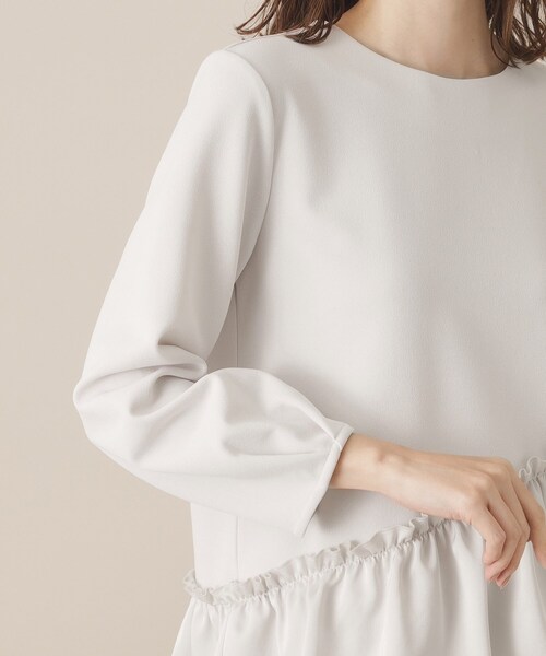 ITS'DEMO（イッツデモ）の「【通勤／手洗い可】カットジョーゼットブラウス（シャツ/ブラウス・レディース・ベージュ/ナチュラル/ブラック・00）」の16枚目の写真