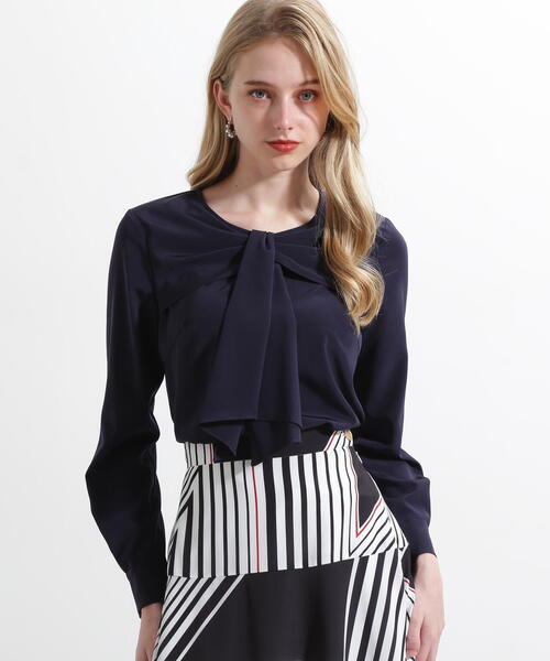 PINKY&DIANNE（ピンキーアンドダイアン）の「◆ギャザーボウタイブラウス（シャツ/ブラウス・レディース・ピンク/ホワイト/ネイビー・38）」の10枚目の写真