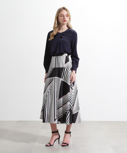 PINKY&DIANNE（ピンキーアンドダイアン）の「◆ギャザーボウタイブラウス（シャツ/ブラウス・レディース・ピンク/ホワイト/ネイビー・38）」の7枚目の写真