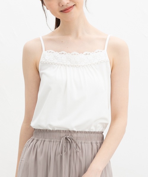 Honeys（ハニーズ）の「【吸水速乾・ＵＶカット】レースキャミソール（キャミソール・レディース・オフホワイト/ブラック/ネイビー/ラベンダー/ダークブラウン/ピンク/ダークグリーン系・L/LL/M/S）」の2枚目の写真