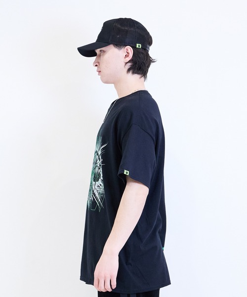 [W] by VIRGOwearworks（ダブリューバイヴァルゴウェアーワークス）の「Cyber face SSPT（Tシャツ/カットソー・メンズ・ブラック×グリーン/ブラック×ピンク・MEDIUM/LARGE/X-LARGE/XX-LARGE）」の22枚目の写真