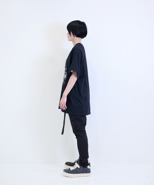[W] by VIRGOwearworks（ダブリューバイヴァルゴウェアーワークス）の「Cyber face SSPT（Tシャツ/カットソー・メンズ・ブラック×グリーン/ブラック×ピンク・MEDIUM/LARGE/X-LARGE/XX-LARGE）」の6枚目の写真