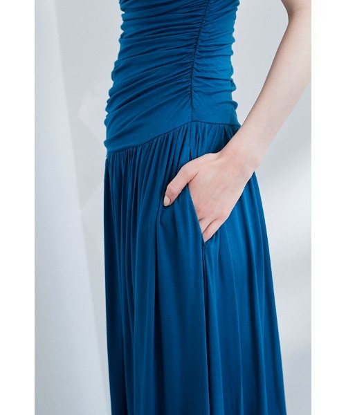 Estella.K（エステラケー）の「Gabin Dress オフショルドレープカットドレス（ワンピース・レディース・ブルー/ライトベージュ/ブラック・FREE）」の12枚目の写真