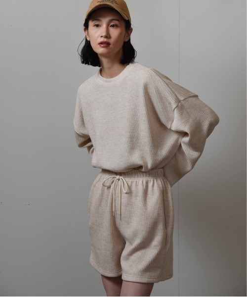 lawgy(ラウジー)の「rib rafu set up / リブラフセットアップ(セットアップ・レディース・ライトグレー/ブラック/ライトベージュ・FREE)」の3枚目の写真