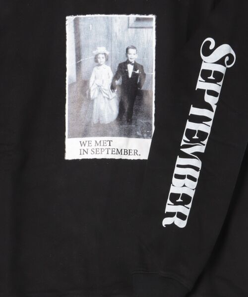 September(セプテンバー)の「/SEPTEMBER(セプテンバー)/photo hoodie(パーカー・レディース・ベージュ/ブラック/ホワイト・MEDIUM/SMALL)」の4枚目の写真