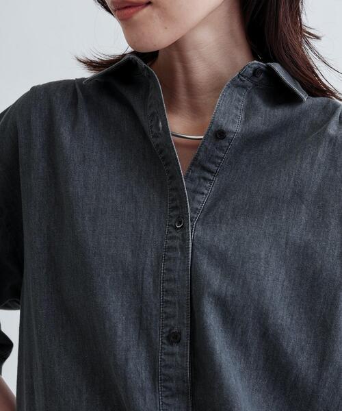 GALLEST（ギャレスト）の「【セットアップ可能】シャーリングスリーブダンガリーシャツ（シャツ/ブラウス・レディース・チャコールグレー/ネイビー・38）」の9枚目の写真