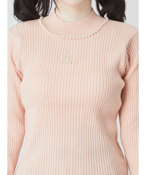Ank Rouge(アンクルージュ)の「ロゴ刺繍ニットTOPS(ニット/セーター・レディース・ピンク・M)」の3枚目の写真