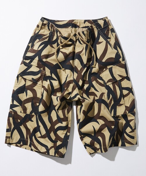 HINSON(ヒンソン)の「HINSON/ヒンソン 6POCKET SHORT PANTS/6ポケットカモ柄カーゴショートパンツ/ミリタリーパンツ(その他パンツ・メンズ・ベージュ/ブラック/チャコールグレー・SMALL/MEDIUM/LARGE)」の4枚目の写真