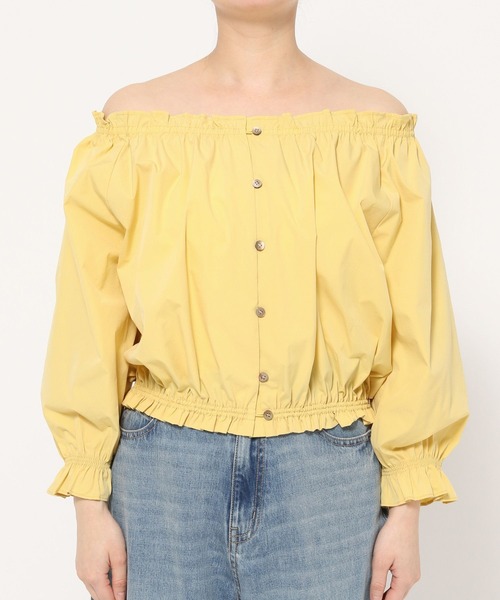 LOWRYS FARM(ローリーズファーム)の「シャーリングオフショルブラウス 326784(シャツ/ブラウス・レディース・アイボリー/ブラック/イエロー/ブルー・FREE)」の17枚目の写真