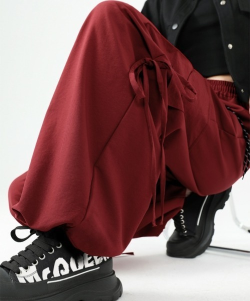 gossip!ロサンゼルス(ゴシップロサンゼルス)の「Y2Kハイウエストストレートパンツ カジュアル&シンプル(カーゴパンツ・レディース・ブラック/ネイビー/レッド・FREE)」の11枚目の写真