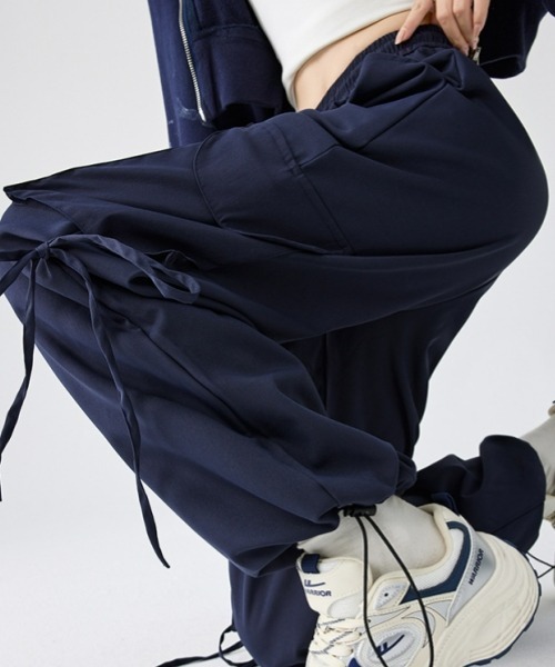 gossip!ロサンゼルス(ゴシップロサンゼルス)の「Y2Kハイウエストストレートパンツ カジュアル&シンプル(カーゴパンツ・レディース・ブラック/ネイビー/レッド・FREE)」の12枚目の写真