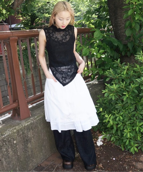 musubore(ムスボレ)の「flocky print waide pants / フロッキーフラワーパンツ(その他パンツ・レディース・ブラック・0/1)」の6枚目の写真