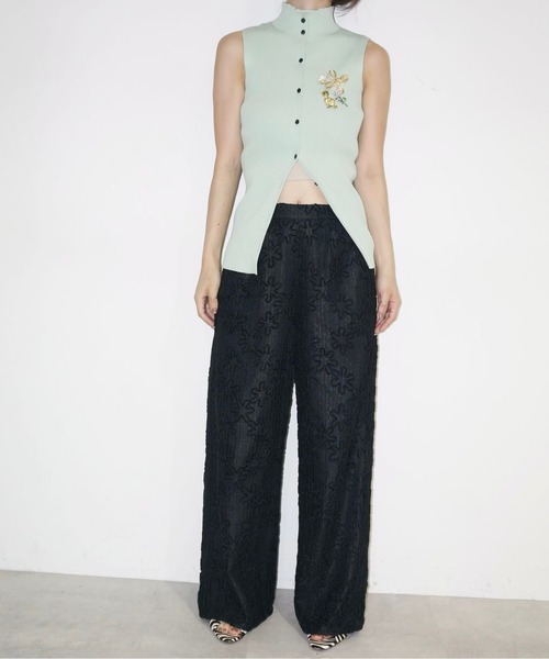 musubore(ムスボレ)の「flocky print waide pants / フロッキーフラワーパンツ(その他パンツ・レディース・ブラック・0/1)」の15枚目の写真