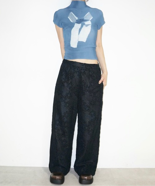 musubore(ムスボレ)の「flocky print waide pants / フロッキーフラワーパンツ(その他パンツ・レディース・ブラック・0/1)」の10枚目の写真