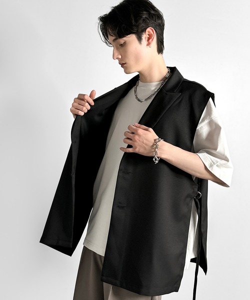 Classical Origin(クラシカルオリジン)の「【Classical Origin】「日常をアップデート。」ピークドラペル仕様エレガントセミロングベスト/Peak Lapel Elegant Semi-Long Vest(ベスト・メンズ・ブラック/チャコールグレー・SMALL/LARGE/MEDIUM)」の9枚目の写真