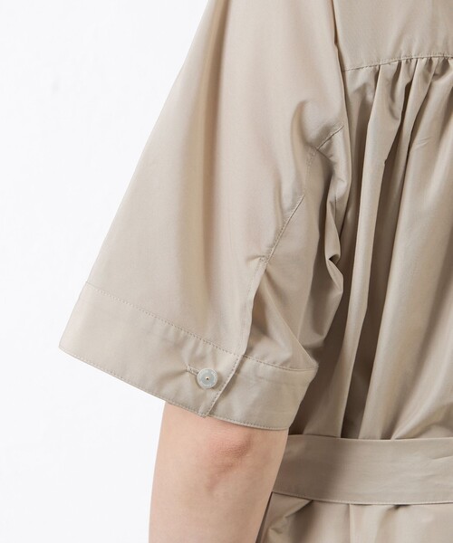 amaca（アマカ）の「バンドカラーシャツワンピース（ワンピース・レディース・ベージュ/ダークネイビー・38）」の13枚目の写真