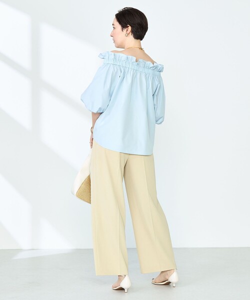 NOLLEY’S Sophi（ノーリーズソフィ）の「タフタオフショル2WAYブラウス（シャツ/ブラウス・レディース・ブラック/サックスブルー/グレイッシュベージュ・38）」の7枚目の写真