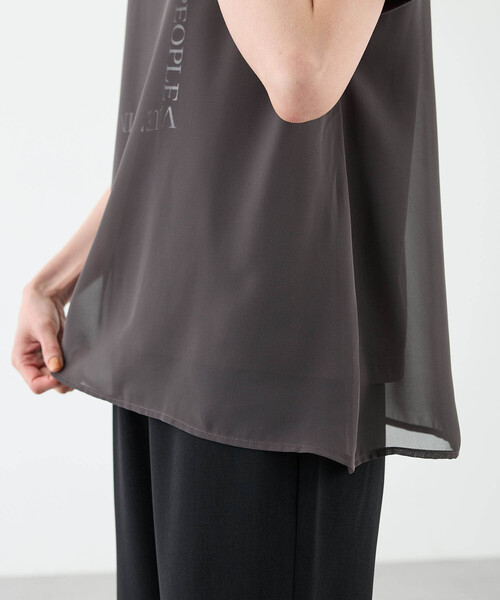 A/C DESIGN BY ALPHA CUBIC(エーシーデザインバイアルファキュービック)の「【接触冷感・UVカット】シアーレイヤードロゴTシャツ(Tシャツ/カットソー・レディース・チャコールグレー/オフホワイト/ブラック・M/L/LL/3L)」の17枚目の写真