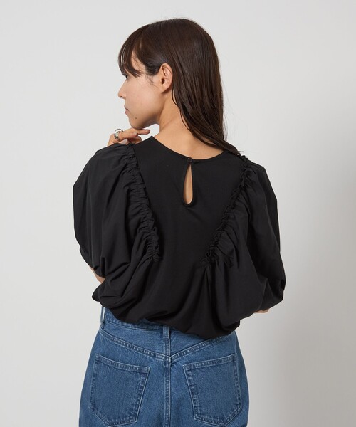 EMMEL REFINES(エメルリファインズ)の「<EMMEL REFINES>EM イソザイ ドッキング ギャザー プルオーバー(Tシャツ/カットソー・レディース・ホワイト/ブラック・FREE)」の4枚目の写真