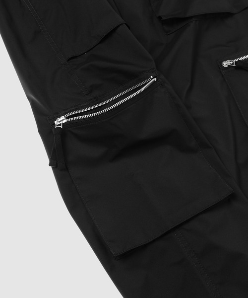 COMME des GARCONS HOMME（コム デ ギャルソン・オム）の「NYLON TAFFETA PARACHUTE PANTS（その他パンツ・メンズ・カーキ/ブラック・L/M/S/XS）」の8枚目の写真