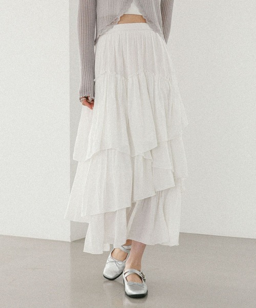 ソブ　フリル付きホワイトロングスカート 6adf03075336a5c6ce0c629a15eeb2