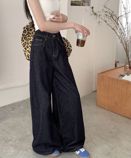 urge：（アージコロン ）の「【URGE：】バギー デニム パンツ（デニムパンツ・レディース・ネイビー・SMALL/MEDIUM/LARGE/X-LARGE）」の5枚目の写真
