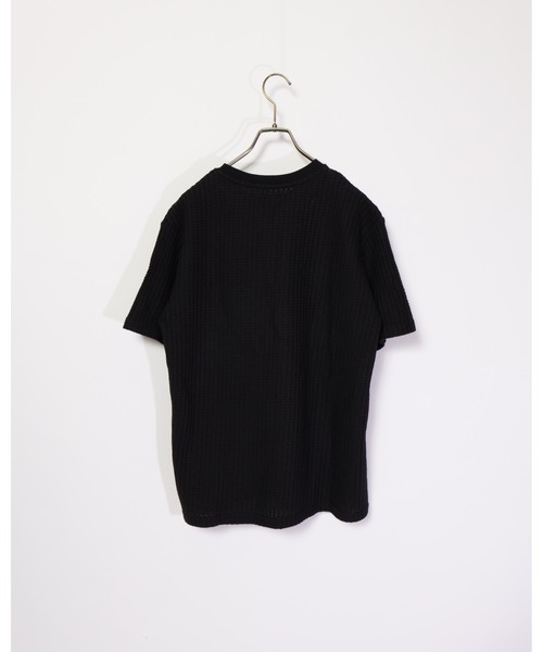 MMMM(エムエムエムエム)の「MMMM/イレギュラーワッフル ショートスリーブクルーネック(Tシャツ/カットソー・メンズ・ブラック/ブラック×グレー/ホワイト/ホワイト×ブラック・LARGE/X-LARGE/MEDIUM)」の14枚目の写真