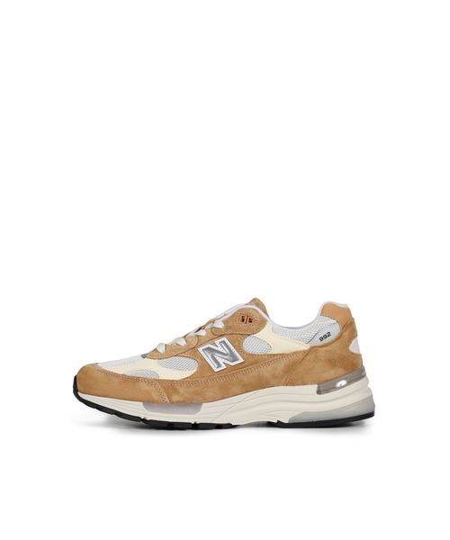 NEW BALANCE（ニューバランス）の「U992（スニーカー・メンズ・ベージュ/ホワイト/ブルー・26.5cm/27cm/27.5cm/26cm/28cm/28.5cm）」の2枚目の写真