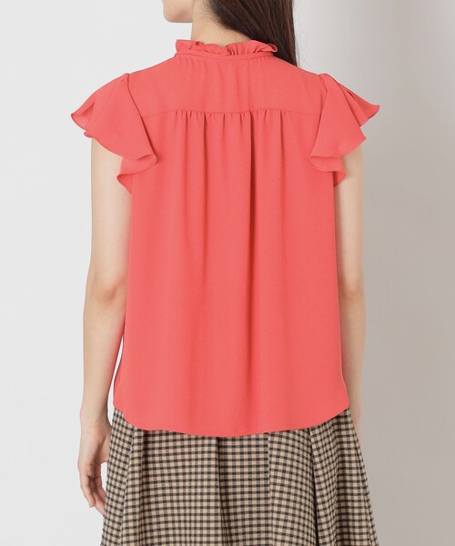 TO BE CHIC(トゥー ビー シック)の「ノースリーブ フリルブラウス(シャツ/ブラウス・レディース・レッド/ブラック/オフホワイト・40)」の9枚目の写真