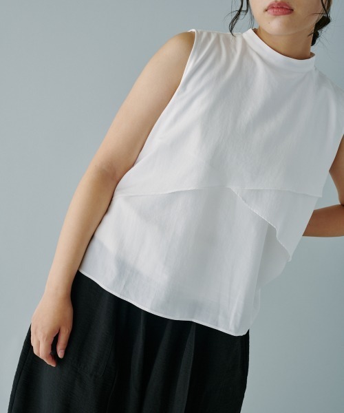 terrace(テラス)の「アシンメトリーティアードフレアノースリーブブラウス(シャツ/ブラウス・レディース・チャコールグレー/オフホワイト/ライム/ブラック・MEDIUM)」の9枚目の写真
