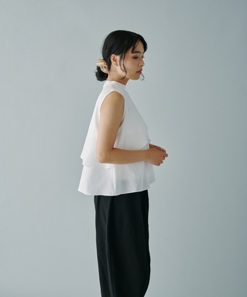 terrace(テラス)の「アシンメトリーティアードフレアノースリーブブラウス(シャツ/ブラウス・レディース・チャコールグレー/オフホワイト/ライム/ブラック・MEDIUM)」の12枚目の写真