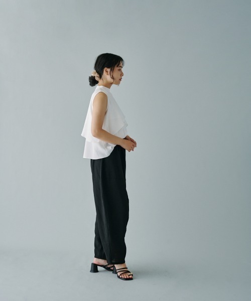 terrace(テラス)の「アシンメトリーティアードフレアノースリーブブラウス(シャツ/ブラウス・レディース・チャコールグレー/オフホワイト/ライム/ブラック・MEDIUM)」の16枚目の写真