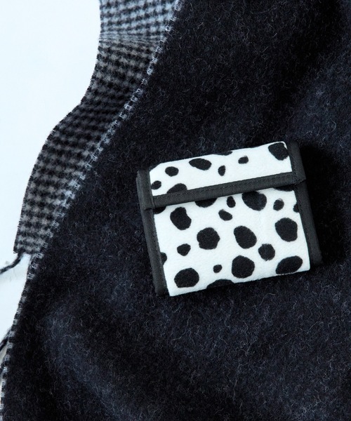 bpr BEAMS（ビーピーアール ビームス ）の「ファー ウォレット（財布・レディース・その他/その他2/その他1・ONE SIZE）」の3枚目の写真