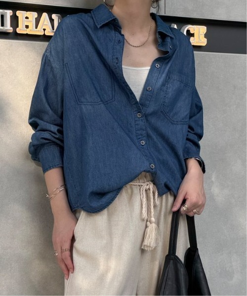 LBC（エルビーシー）の「ライトオンスデニムシャツ（シャツ/ブラウス・レディース・ブルー/ダークネイビー・M）」の4枚目の写真